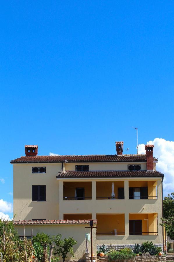 Apartment Dekovic Пореч Екстер'єр фото