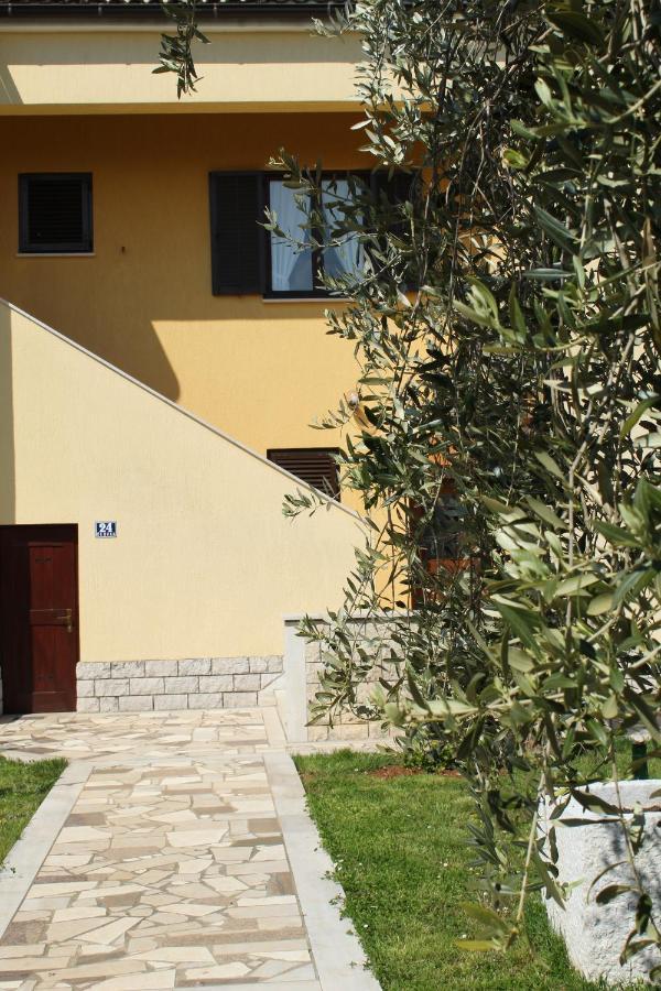 Apartment Dekovic Пореч Екстер'єр фото